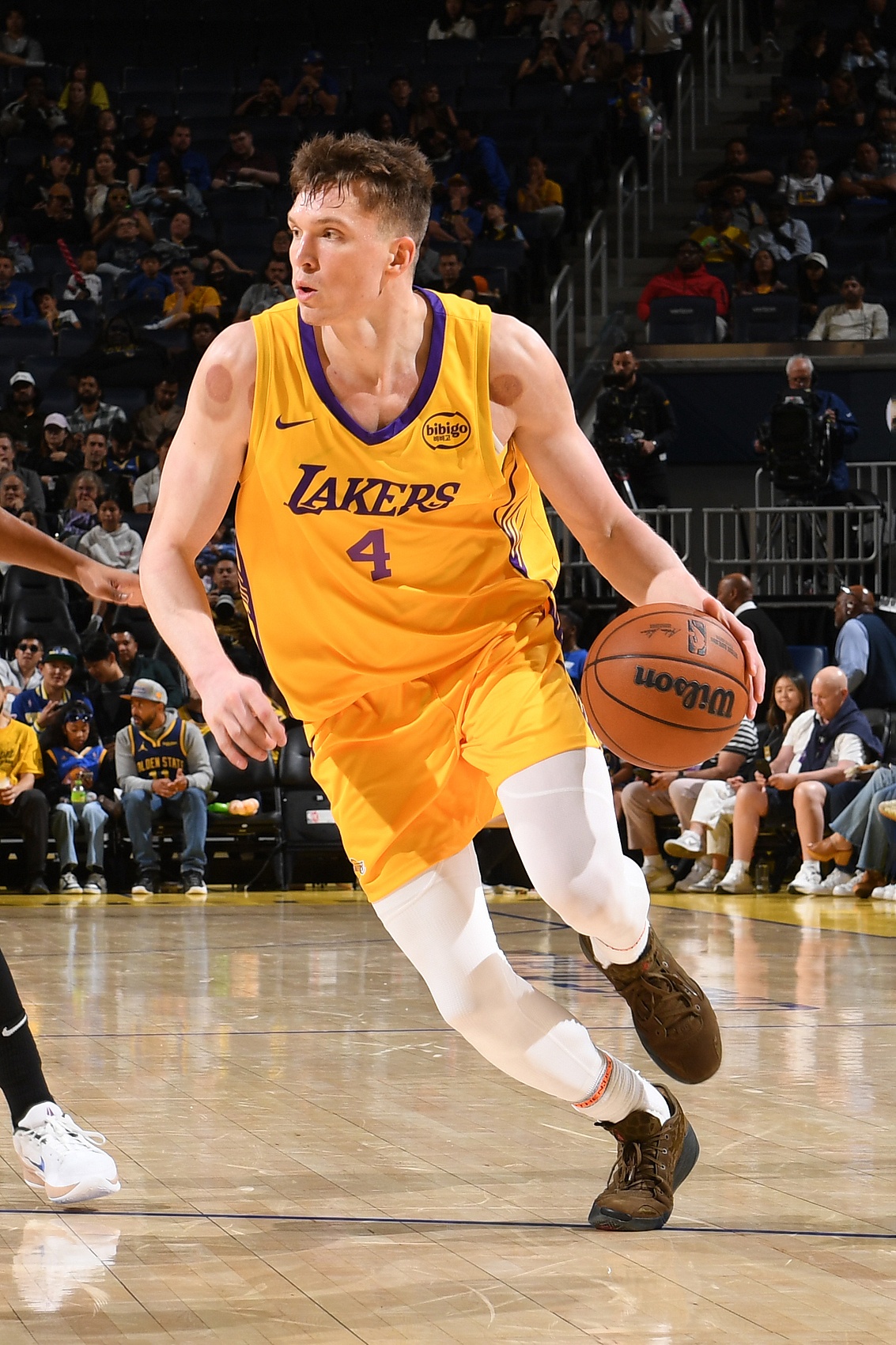 幸无大碍！湖人夏联主帅：克内克特退赛原因是小腿抽筋