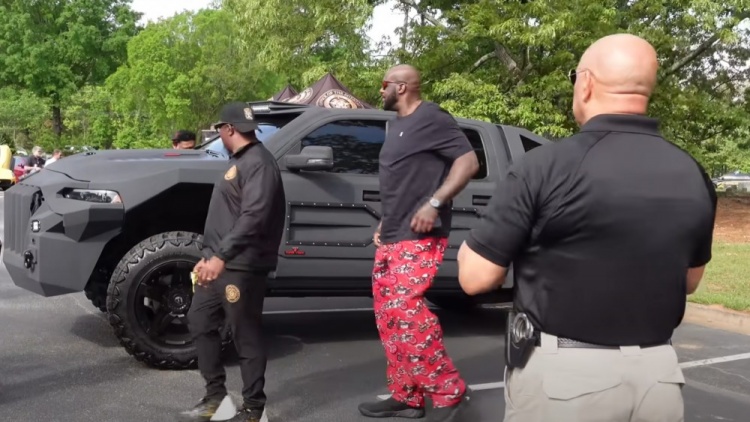 云游戏-前队友：奥尼尔什么东西都要最大最好的 房子&amp;车子&amp;衣服&amp;鞋子