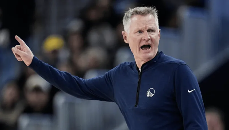 科尔谈对手提速：所有球队都在提，不是因为我们老而被针对